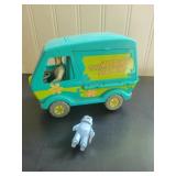 VINTAGE SCOOBY DOO VAN WITH CHARACTERS