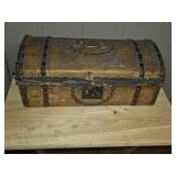 Hyde Covered Dome Shaped Trunk