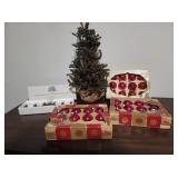Lot - Small Christmas Tree- Ornaments