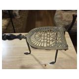 Trivet on Stand