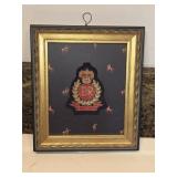 Framed English Insigna