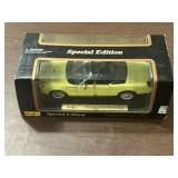 Maisto Special Edition 1:18 Scale Ford Thunderbird