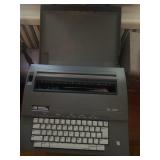 Smith Corona SL 460 Portable Electronic Typewriter