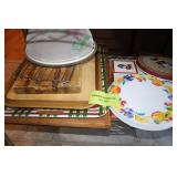 Lot of Kitchen Items