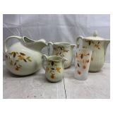 Hallï¿½s Collectibles