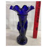 Vtg vase designed to look like hand holding torch