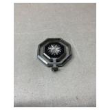 1970ï¿½s Pontiac hood ornament