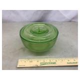 Jeannette uranium refrig bowl, lid has chips. 30s