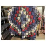 Quilted comforter. Queen size. Approx. 96ï¿½ x 90ï¿½