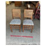 2 Vtg Stakmore Folding Chairs