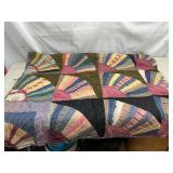 Quarter circle fan quilt, machine/hand made