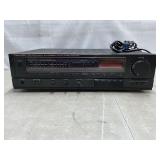 Realistic STA-2150 AM/FM stereo receiver,powers on