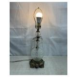 Lovely chandelier table lamp, works