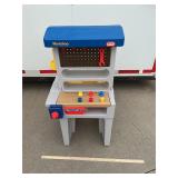 Little Tykes Workshop, 22ï¿½ x 20ï¿½ x 41ï¿½t
