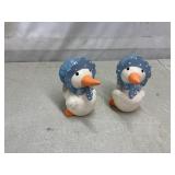 Ceramic geese figures