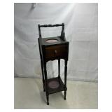 Wood smoking stand