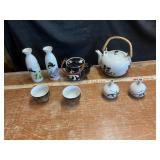 Itï¿½s Tea Time! Tea pot and tea cups. More
