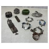 Mixed costume fashion bracelets