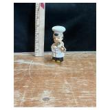 Vtg porcelain salt shaker