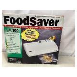 New in box Foodsaver VAC900