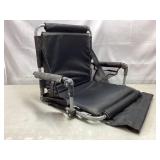 Folding stadium chair