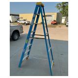 Werner 8ï¿½ Fiberglass Ladder w/ homemade platform