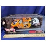1:24 Hot Wheels Racing NASCAR Scott Pruitt Tide