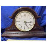 Quartz Mantel Clock - Battery Operated - it works