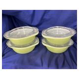 4 Pyrex 8 oz. green Bowls with lids