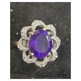 14K White gold, amethyst cocktail ring featuring