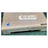 SV2000 VHS/DVD Player- Has Remote