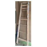 Davidson 6 Ft Wooden Ladder