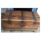 Unbelievable Vtg Cedar Chest w/ Double Lid-
