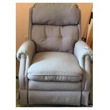 Lane Swivel Rocking Recliner-Needs Cleaned