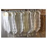 22 New-Lace Table Runners