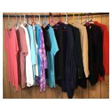 Womens Medium Shirts/Sweaters