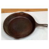 11 3/4 Inch Wagner Ware Cast Iron Skillet