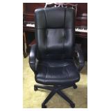 Nice Rolling Office Chair