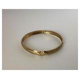 10K Gold Textured Bangle Bracelet-Approx 6.7grams