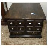 Vtg Pennsylvania House End Table-27x27x20 Inches