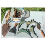 Trowels/Railroad Stakes/Horseshoes/Etc