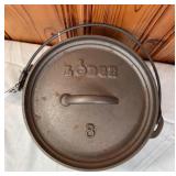 Lodge Cast Iron No 8 Pot w/ Lid