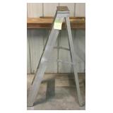 Aluminum Stepladder