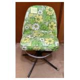 Vtg Floral Vinyl Swivel Chair