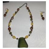 Pretty Beaded Necklace & Earring Set