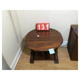 Vtg Solid Wood Drop Leaf Side Table 32x28 In