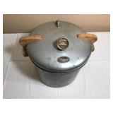 Vtg National Pressure Cooker No. 7A