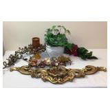 Beautiful Gold-Tone Wall Swag & Decor