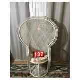 Vtg White Wicker Peacock Chair