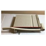 Boston 2612 Paper Cutter